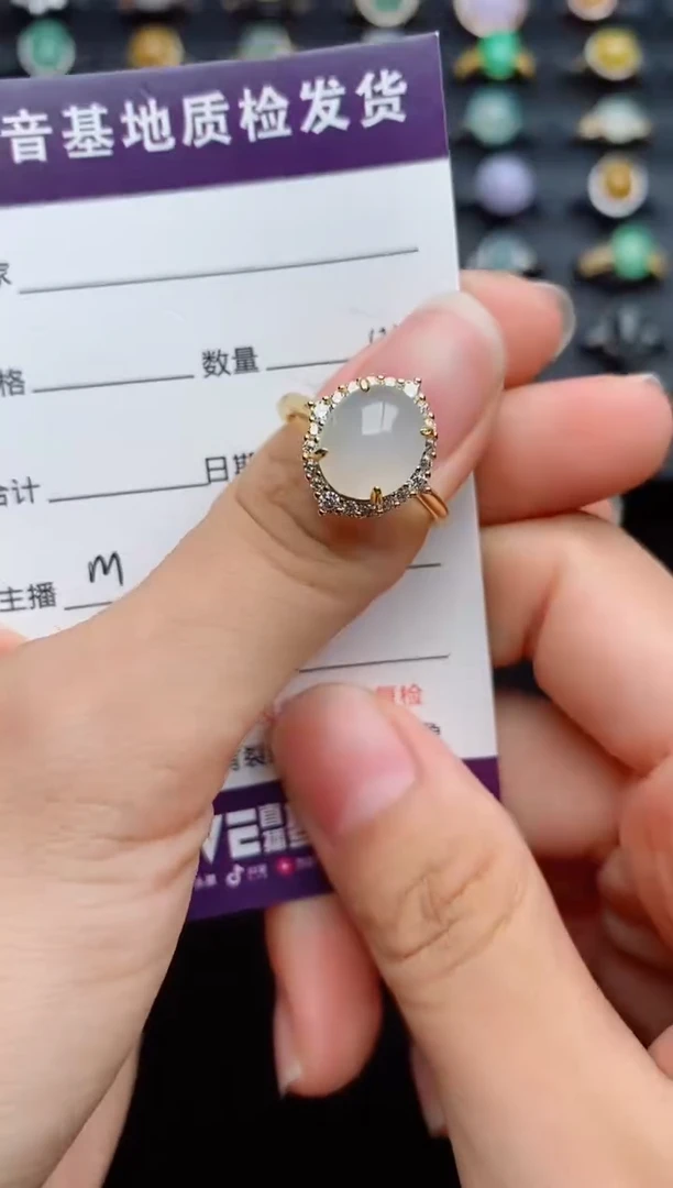 银S925镶嵌戒指翡翠....