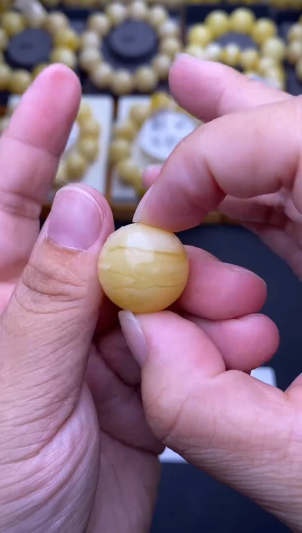 裸石琥珀未镶嵌 大小姐珠宝严选98