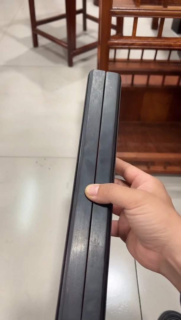 紫檀木镇尺一对1
