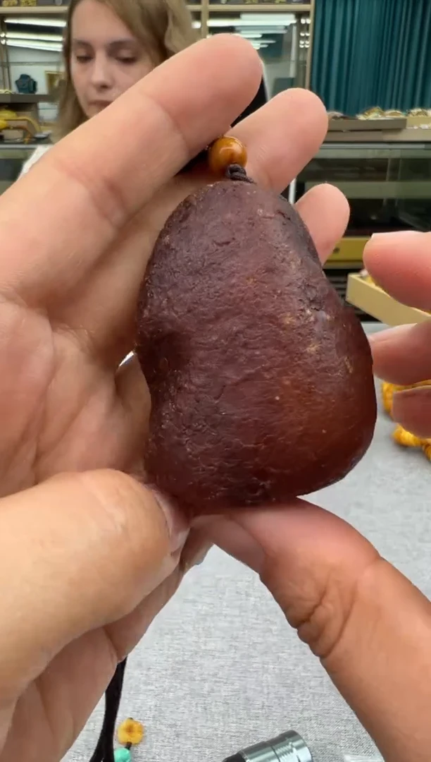 未镶嵌颈饰琥珀109秒拍号