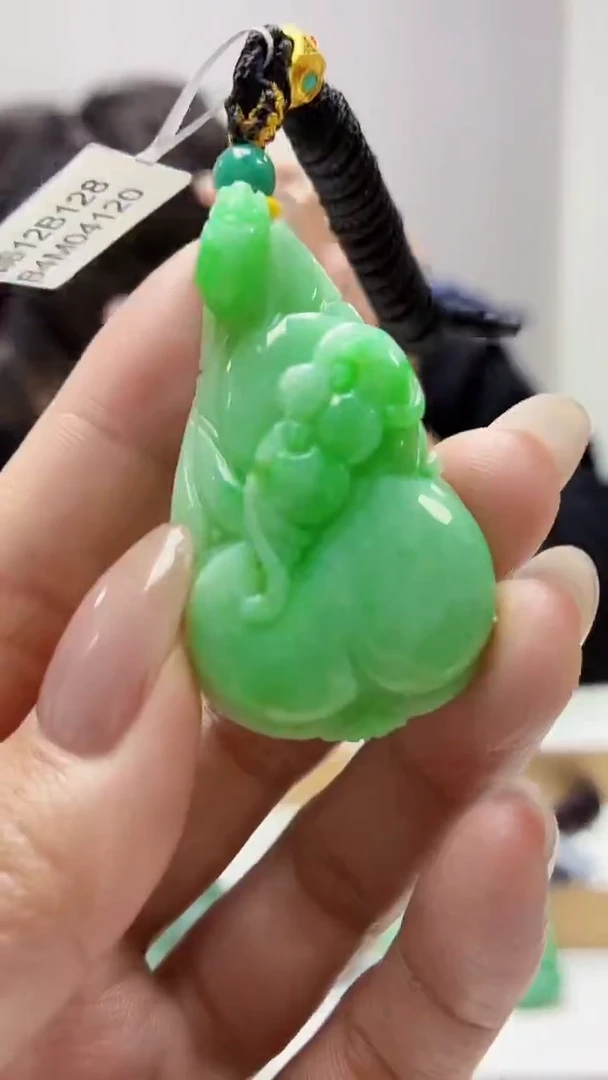 未镶嵌定制翡翠5145MM-毛货挂件25