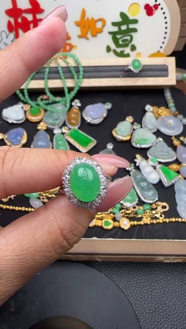 吊坠(不含链)18K金镶嵌翡翠勿拍