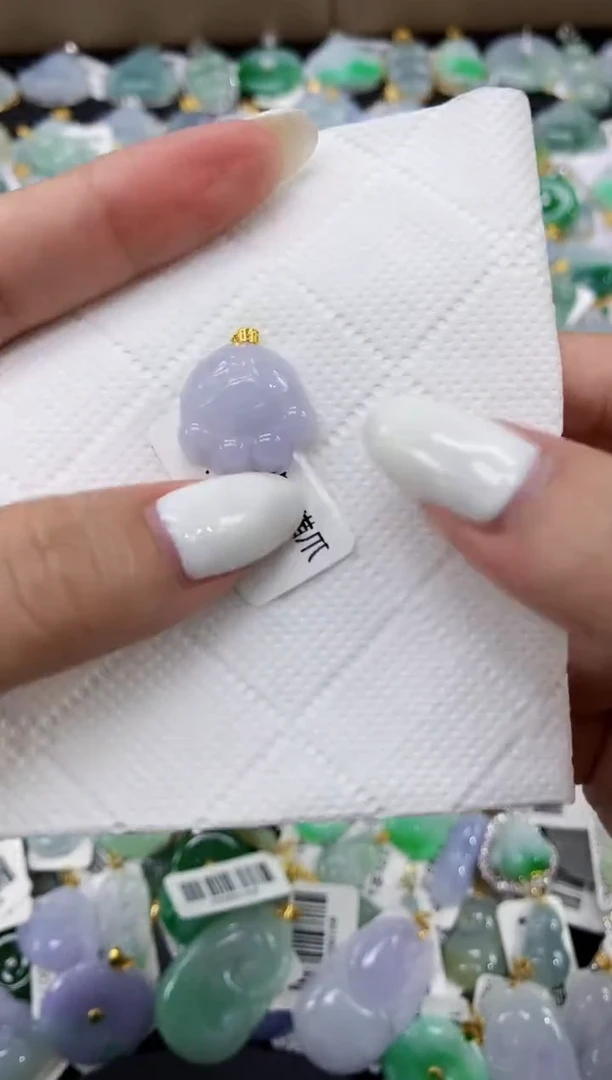 颈饰未镶嵌翡翠c11111111111