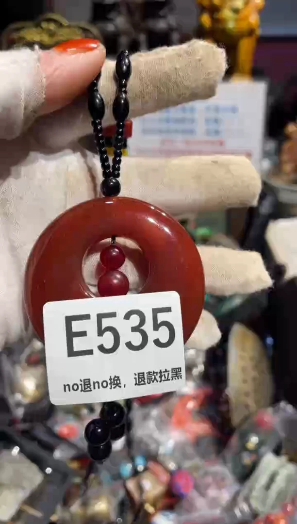 瓷片翔**城表姐直播所见所得