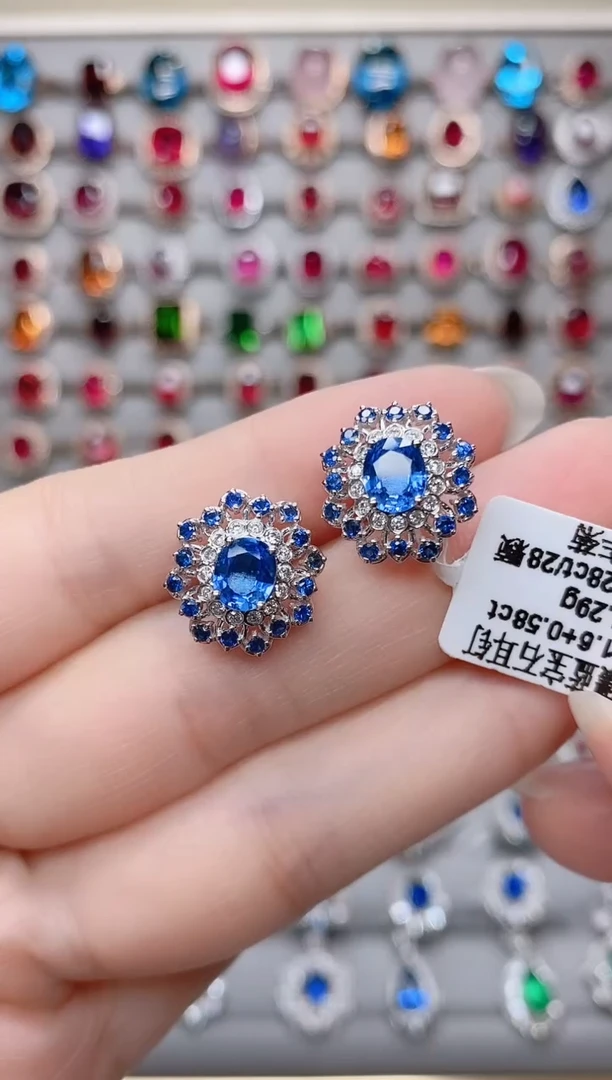 【闪购商品】蓝宝石18K金耳饰18K金镶嵌1