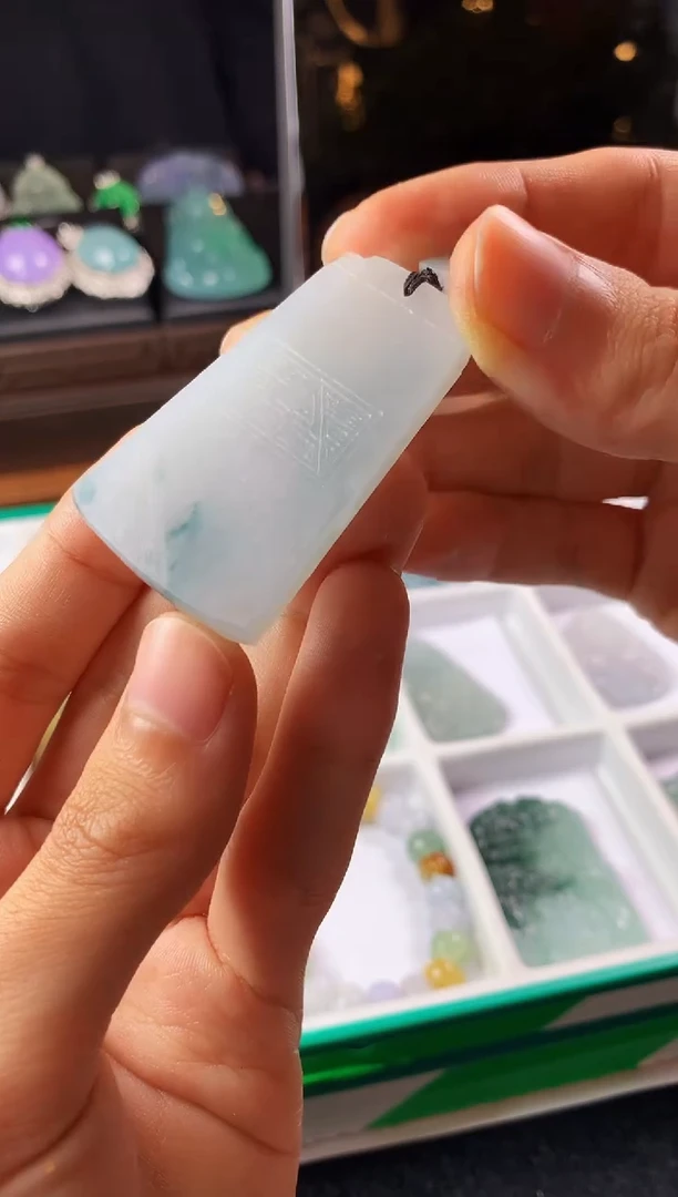 未镶嵌定制翡翠4092毛货不退不换