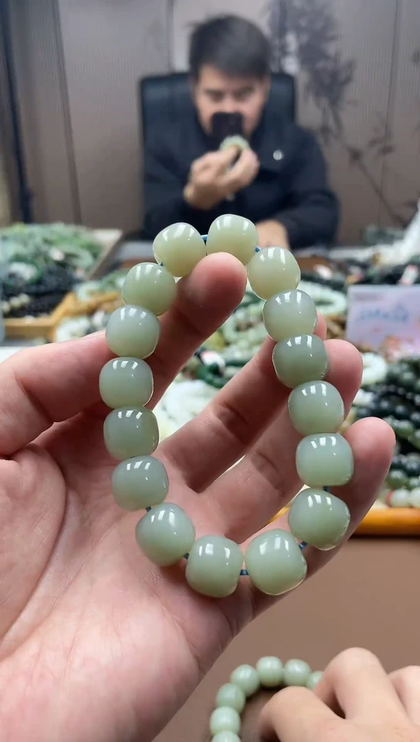 未镶嵌手串和田玉纯天然新疆且末天空蓝14老型