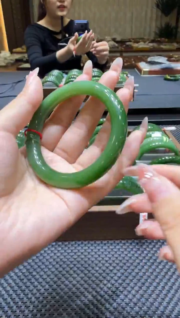 颈饰未镶嵌和田玉手镯57