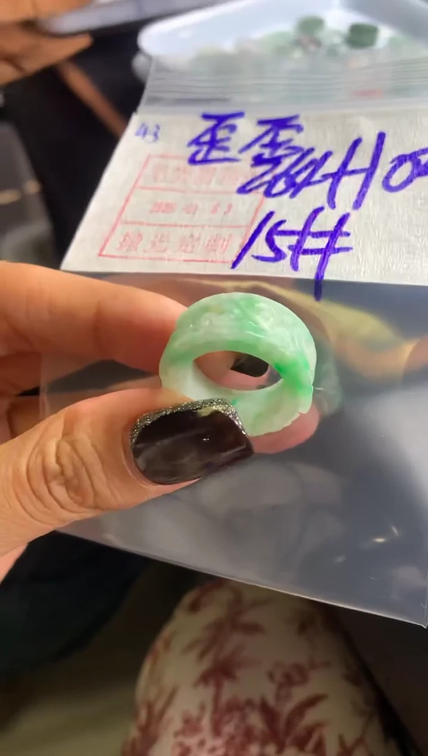 未镶嵌定制翡翠歪***瓜43戒圈15*274元毛货需精抛光发