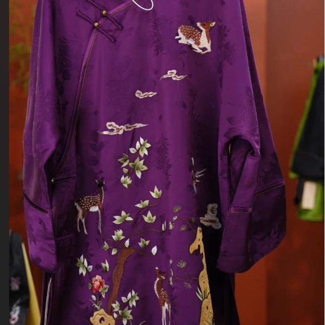 25424素女馆新款民族风新中式中长款上衣斜襟绣花太太服