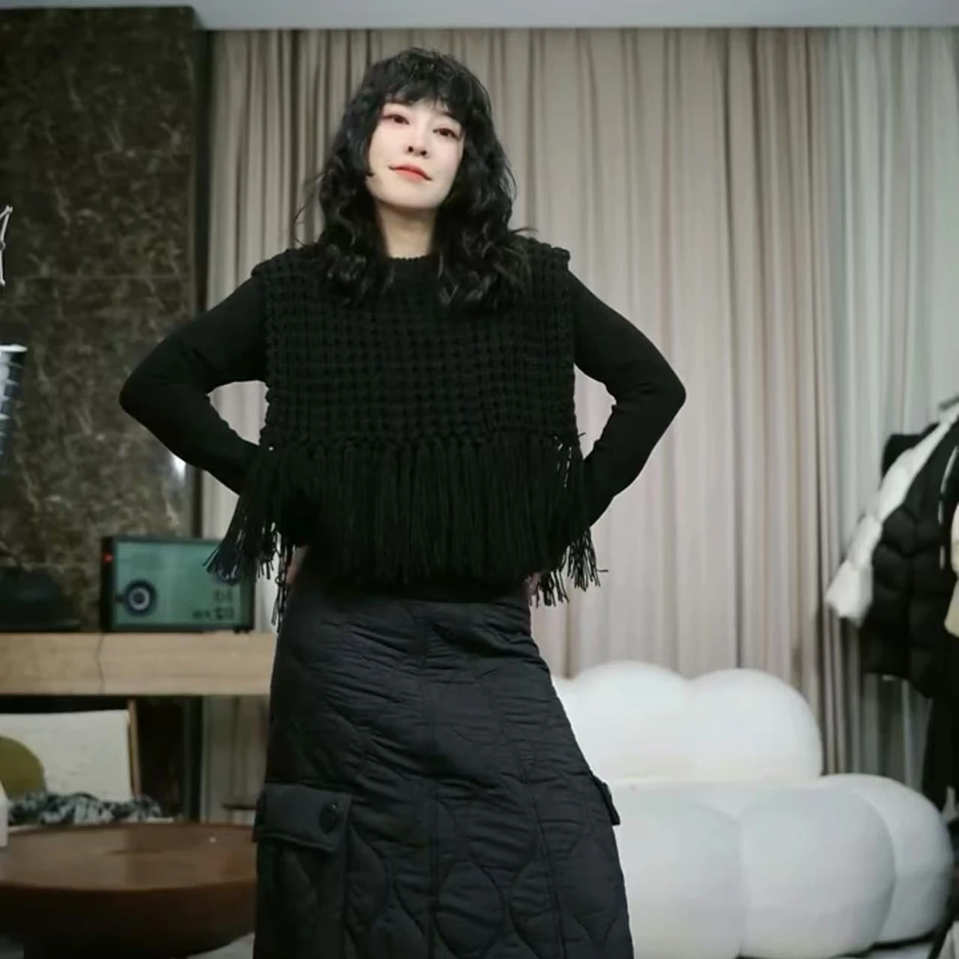 infobyfive福利冬季新款流苏针织毛线斗篷披肩马夹马甲2DL2805