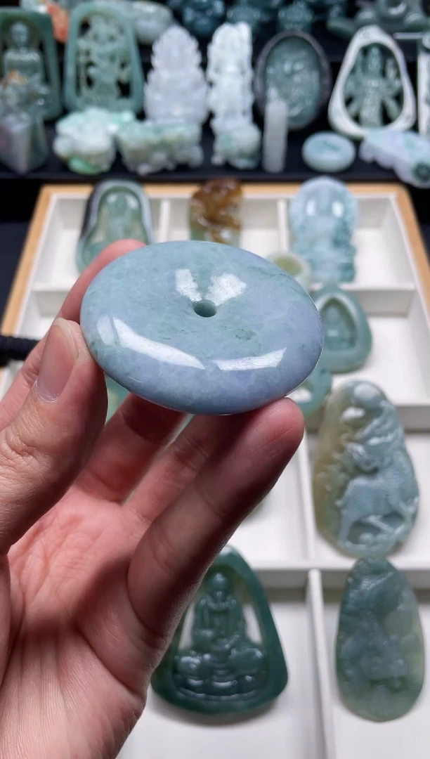 颈饰未镶嵌翡翠18  天然翡翠a货  平安扣