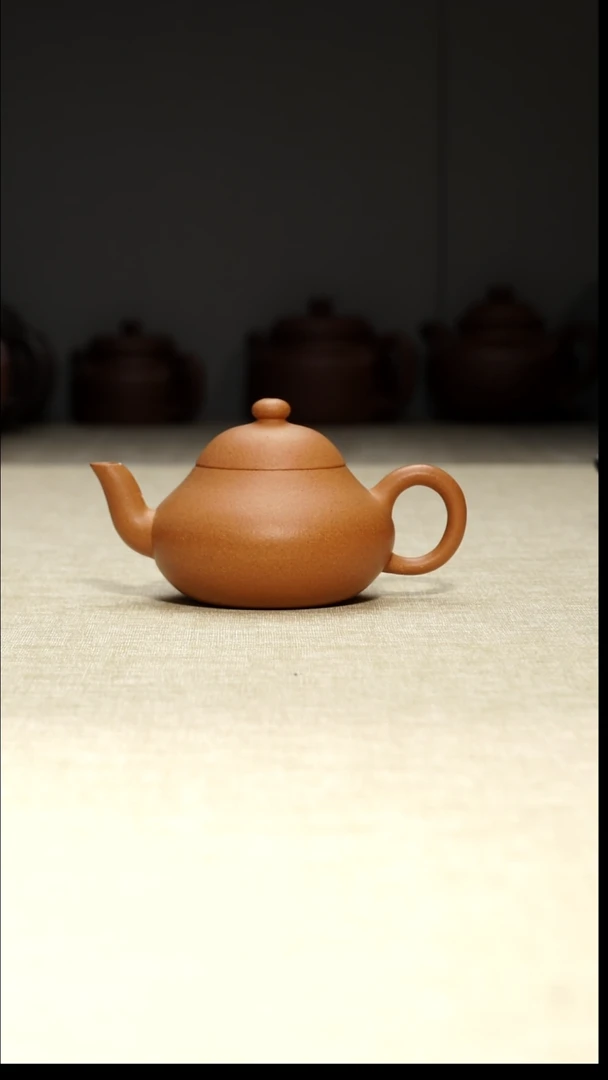 茶壶段泥梨壶160毫升瑕疵壶
