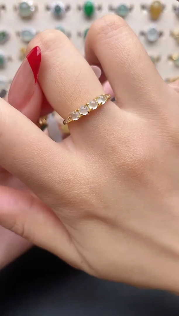 【闪购商品】翡翠戒指银S925镶嵌一物一证一礼盒1