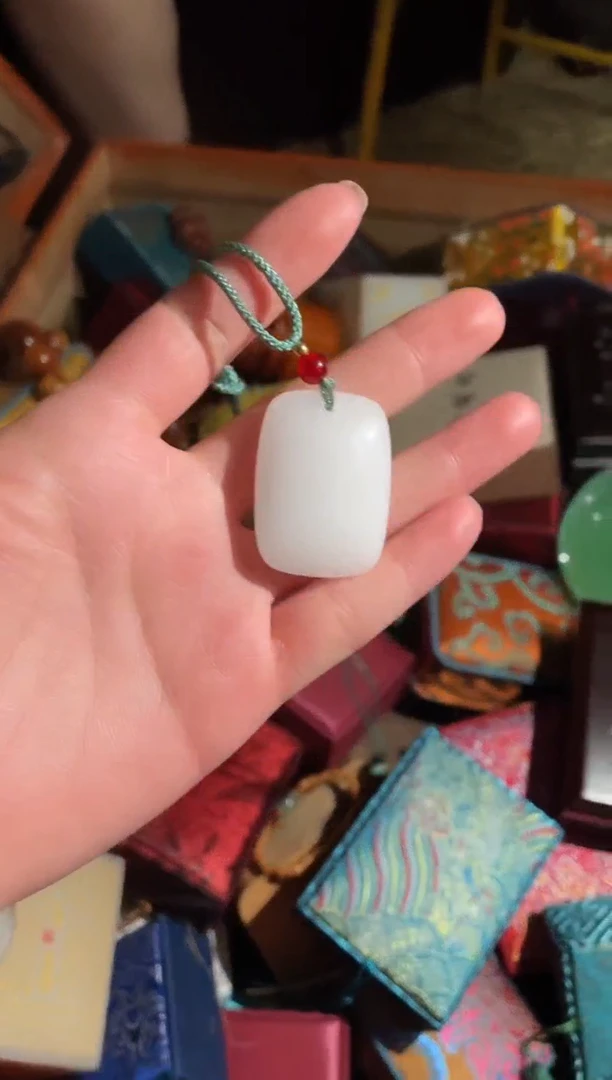 和田玉未镶嵌颈饰永玉阁精品专属摆件