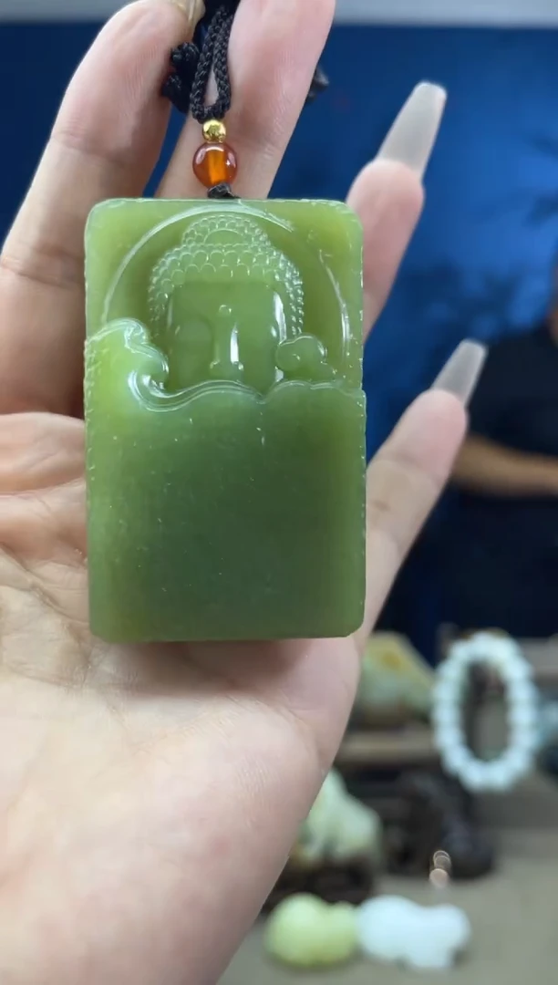 颈饰未镶嵌和田玉1