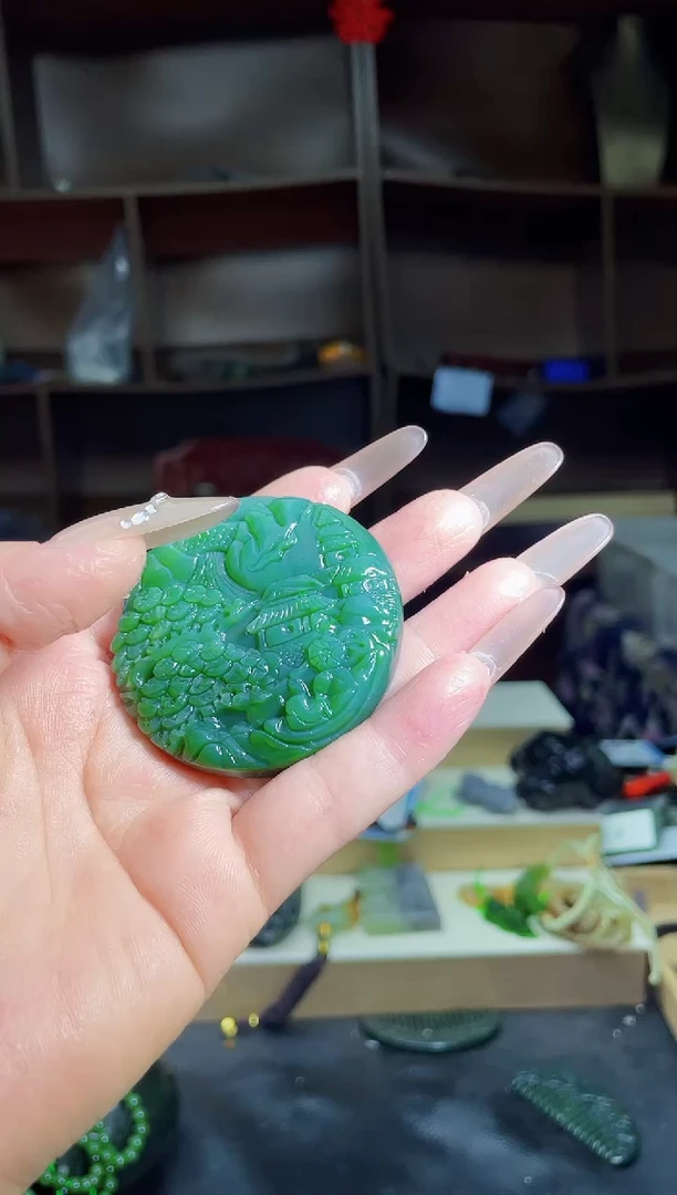 和田玉未镶嵌颈饰1