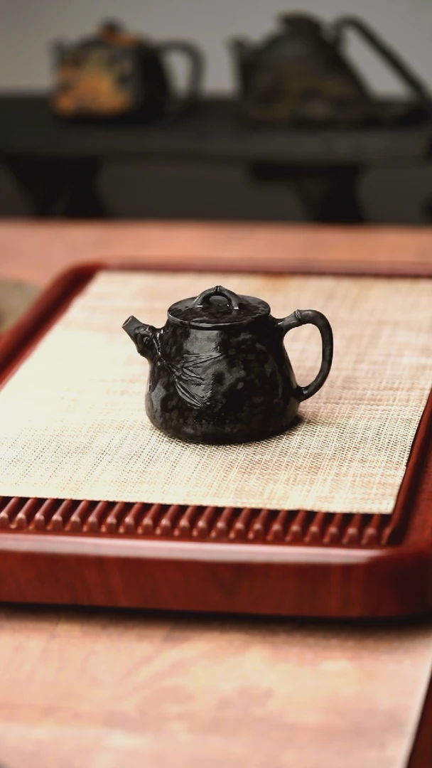 归玉堂冰碛岩重工雕刻竹节高瓢壶200cc