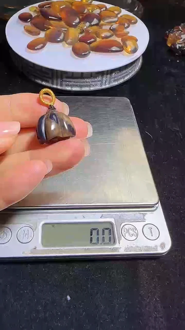 琥珀颈饰未镶嵌19