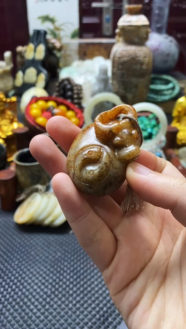 未镶嵌和田玉挂件牛