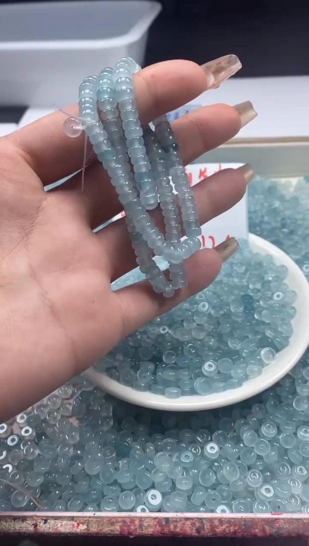 【闪购商品】玛瑙/玉髓颈饰未镶嵌W803冰川蓝玛瑙隔片6*3mm*50颗