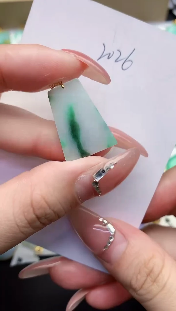 【闪购商品】翡翠颈饰18K金镶嵌000000000000