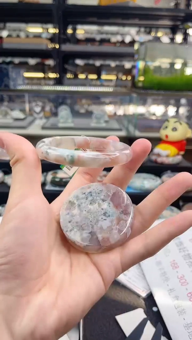 未镶嵌手镯石英质玉圈口（赠品镯心）