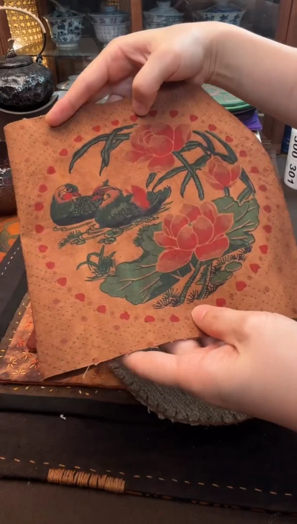 织绣Cici手作老布柿染-红色鸳鸯圆形