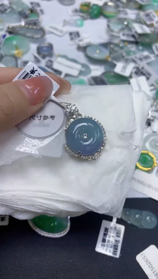 颈饰未镶嵌翡翠天然缅甸翡翠A货百元以上9元证书费自理