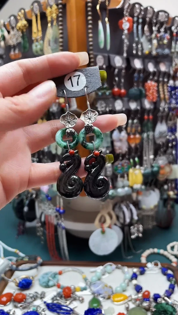 银S925镶嵌翡翠耳饰无**谓饰品