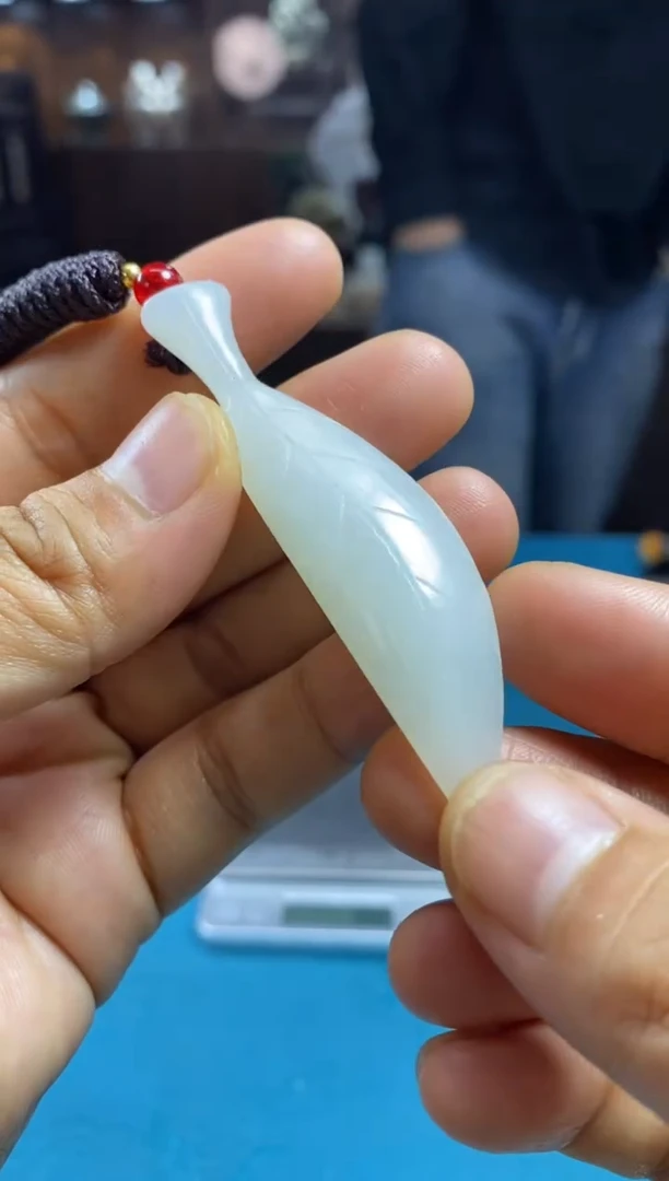 和田玉未镶嵌颈饰1