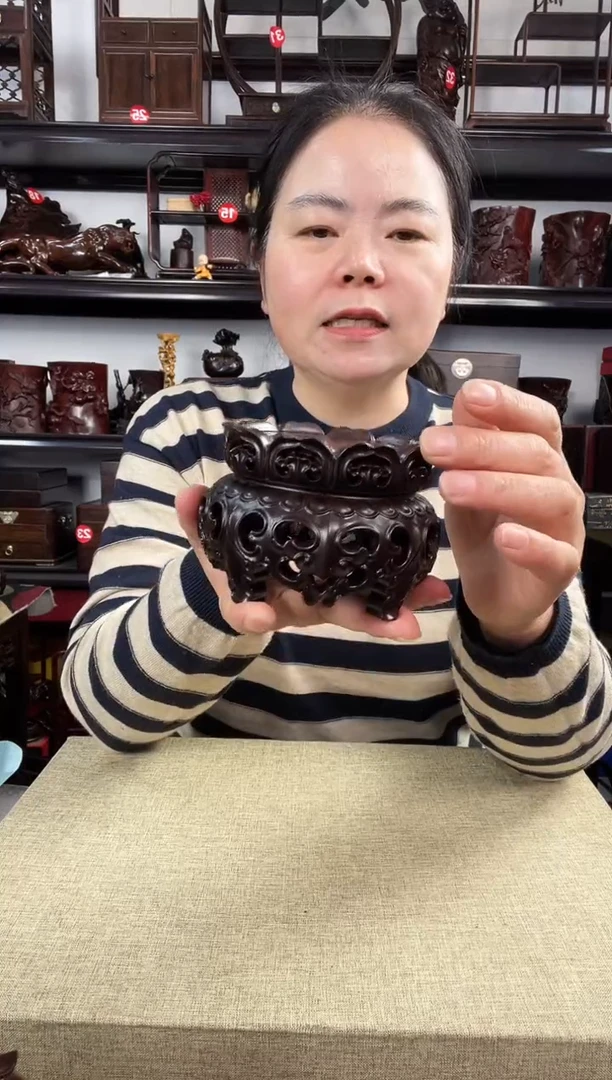 木新莲底座老李红木工艺品