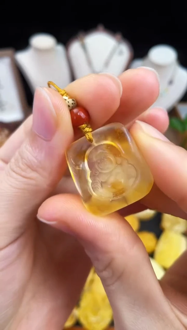 琥珀未镶嵌珠宝奇石柒月