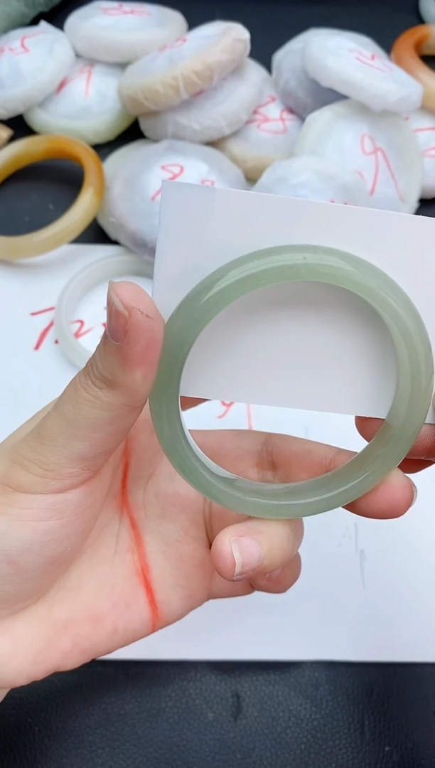 石英质玉手镯未镶嵌119+56/57