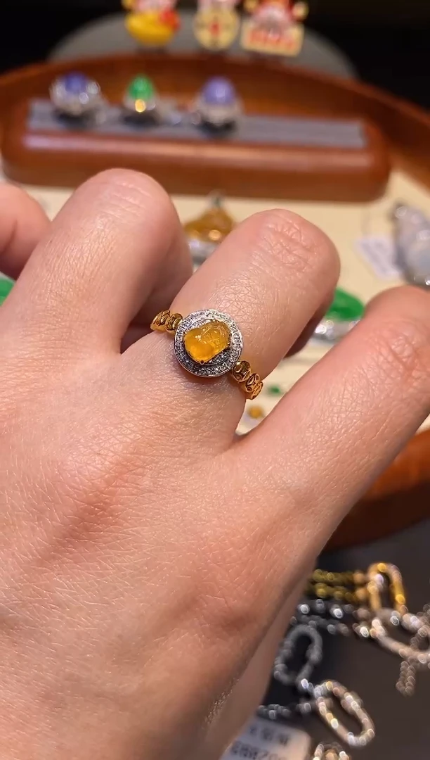 【闪购商品】翡翠戒指18K金镶嵌戒指