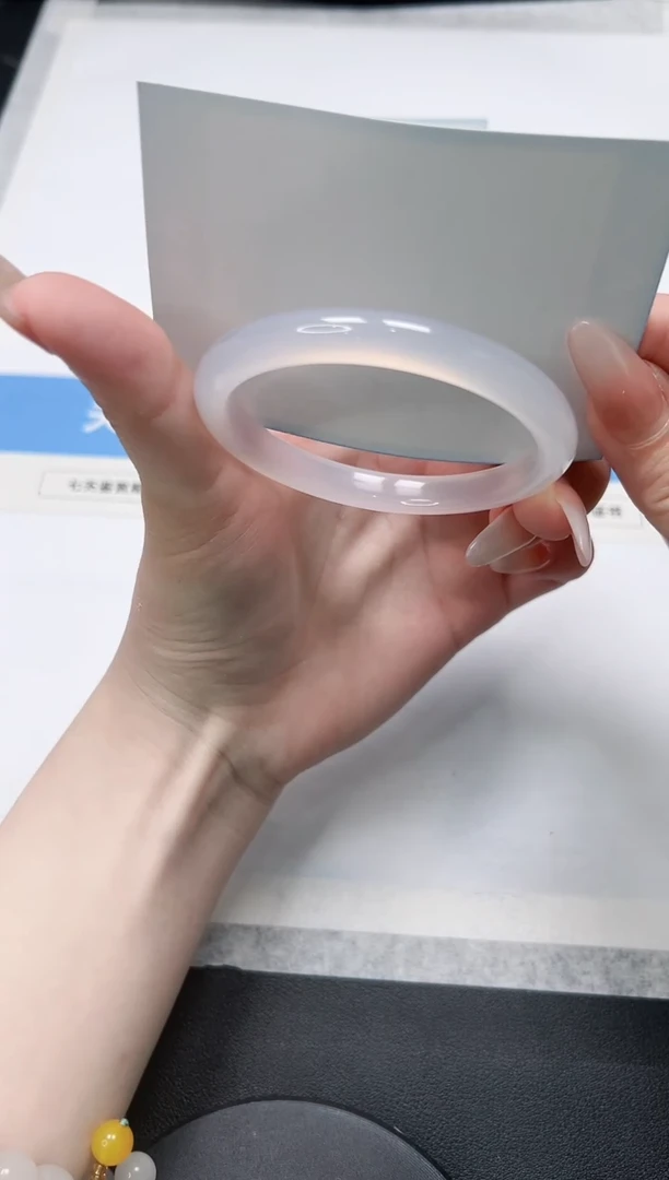 【闪购商品】石英质玉手镯未镶嵌56/荔枝54.5