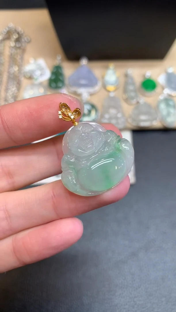 【闪购商品】翡翠颈饰18K金镶嵌佛公【无服务费】