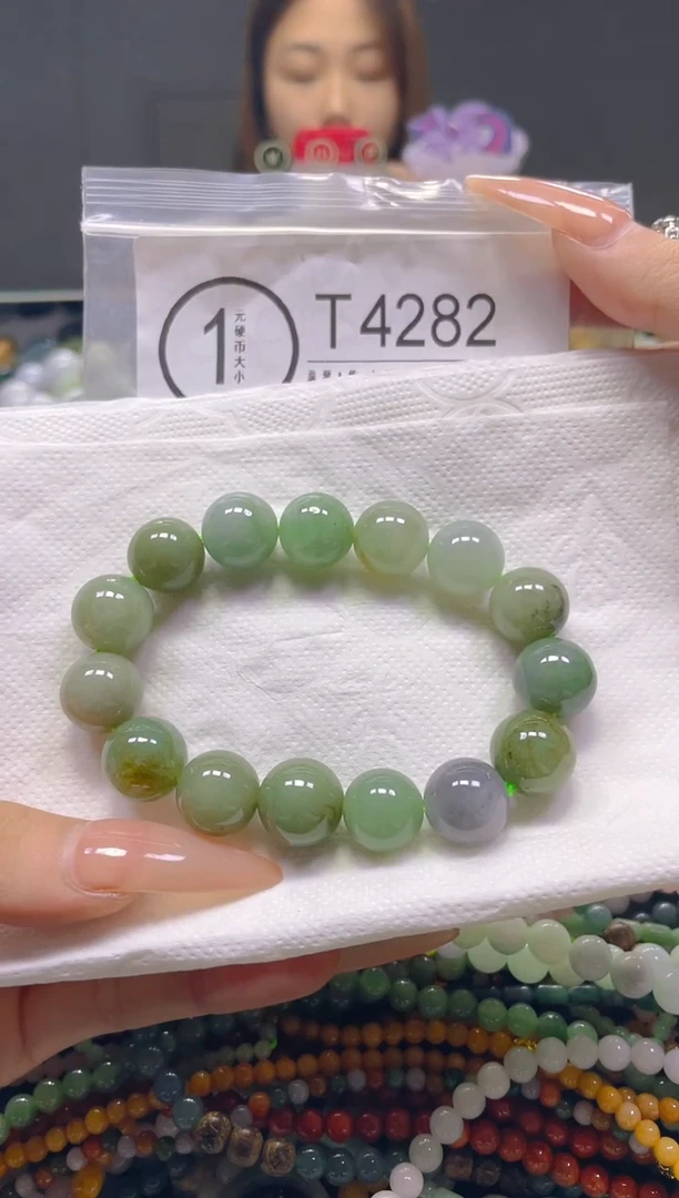 颈饰未镶嵌翡翠13MM/T/翡翠A货，一件也是批发价