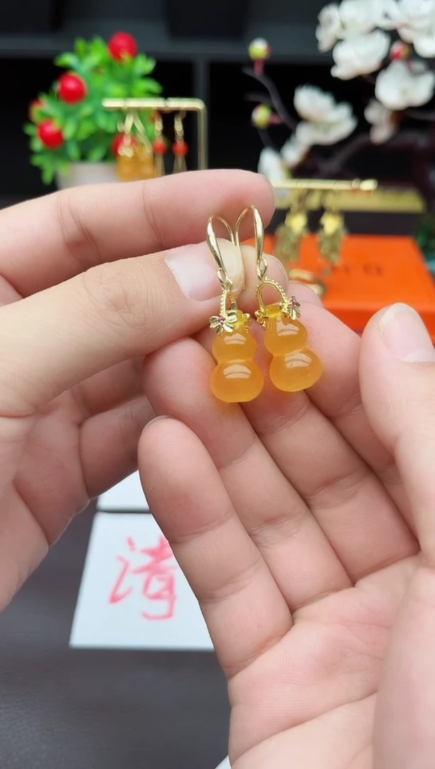 玛瑙/玉髓耳饰未镶嵌333000