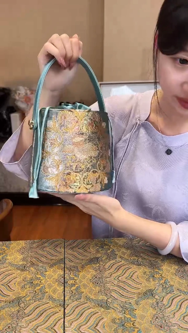 刺绣 非遗唐锦包包
