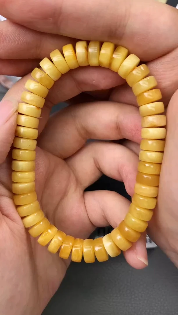 未镶嵌琥珀珠宝奇石187