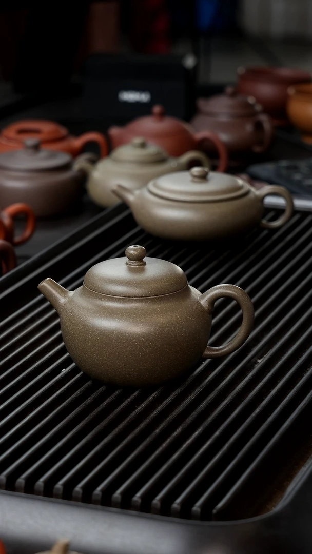 茶壶紫砂松华青段玄玉半手180