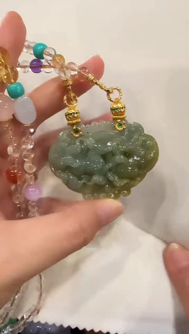 颈饰未镶嵌翡翠国风