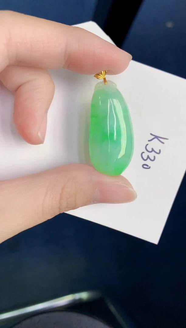 颈饰18K金镶嵌翡翠天然翡翠缅甸A货