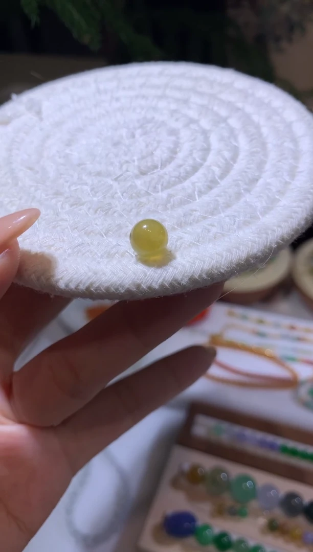 未镶嵌定制翡翠8.2卡珠子