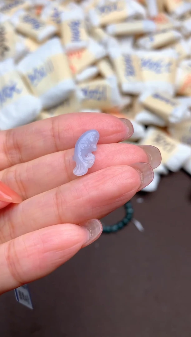 未镶嵌挂件翡翠一40