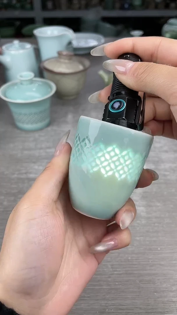 哎呦。这家青瓷不错 哦