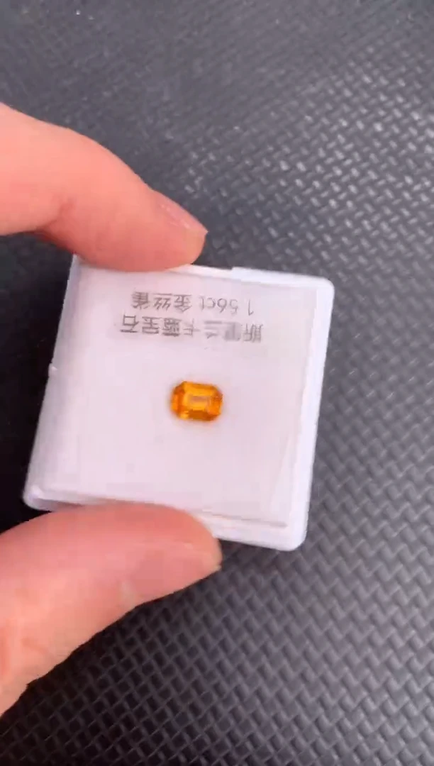 裸石蓝宝石天然黄色蓝宝石