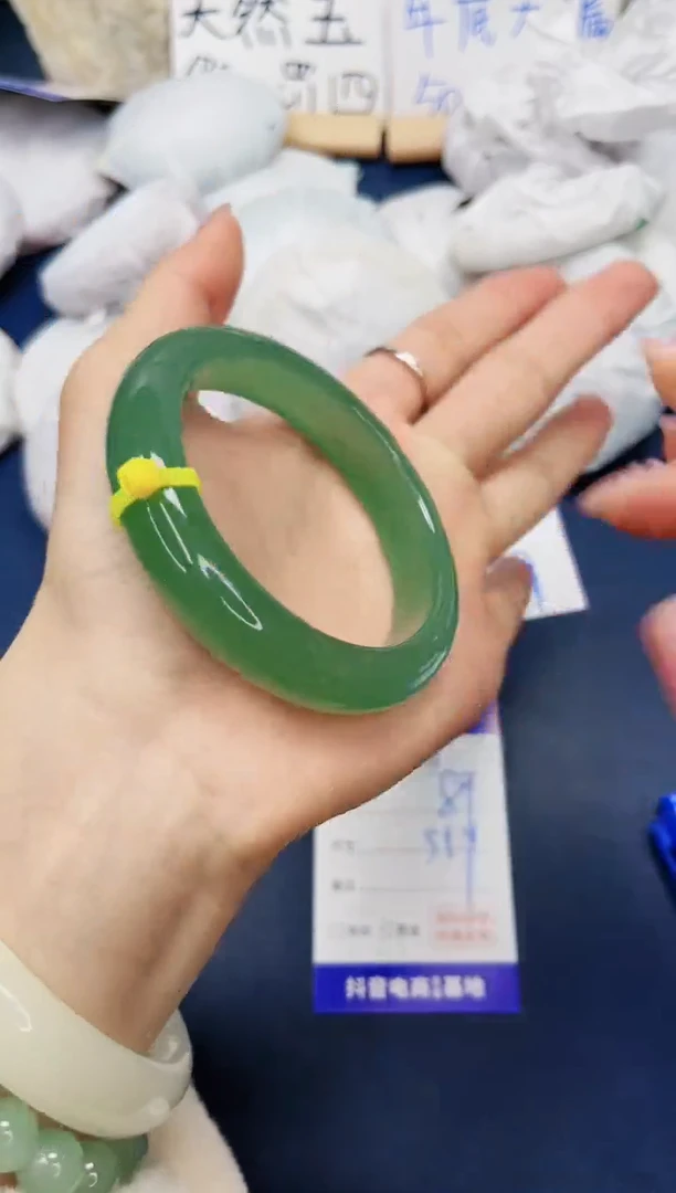 【闪购商品】石英质玉手镯未镶嵌320-东陵玉55圈口