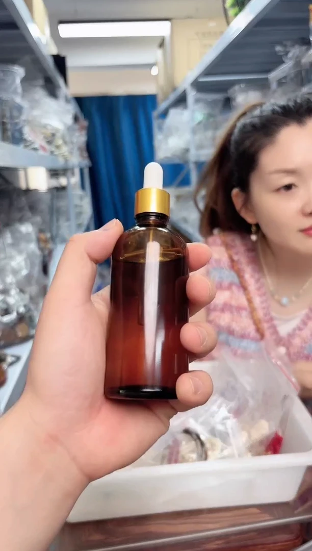 檀香紫檀（小叶紫檀）100ml精油一个